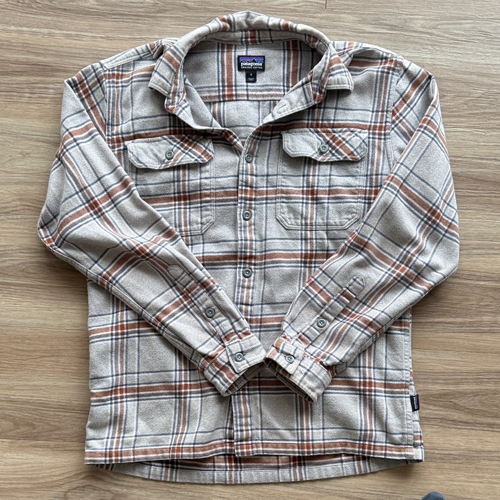 Patagonia Plaid Flannel Button-DownShirt - Cream and Brown